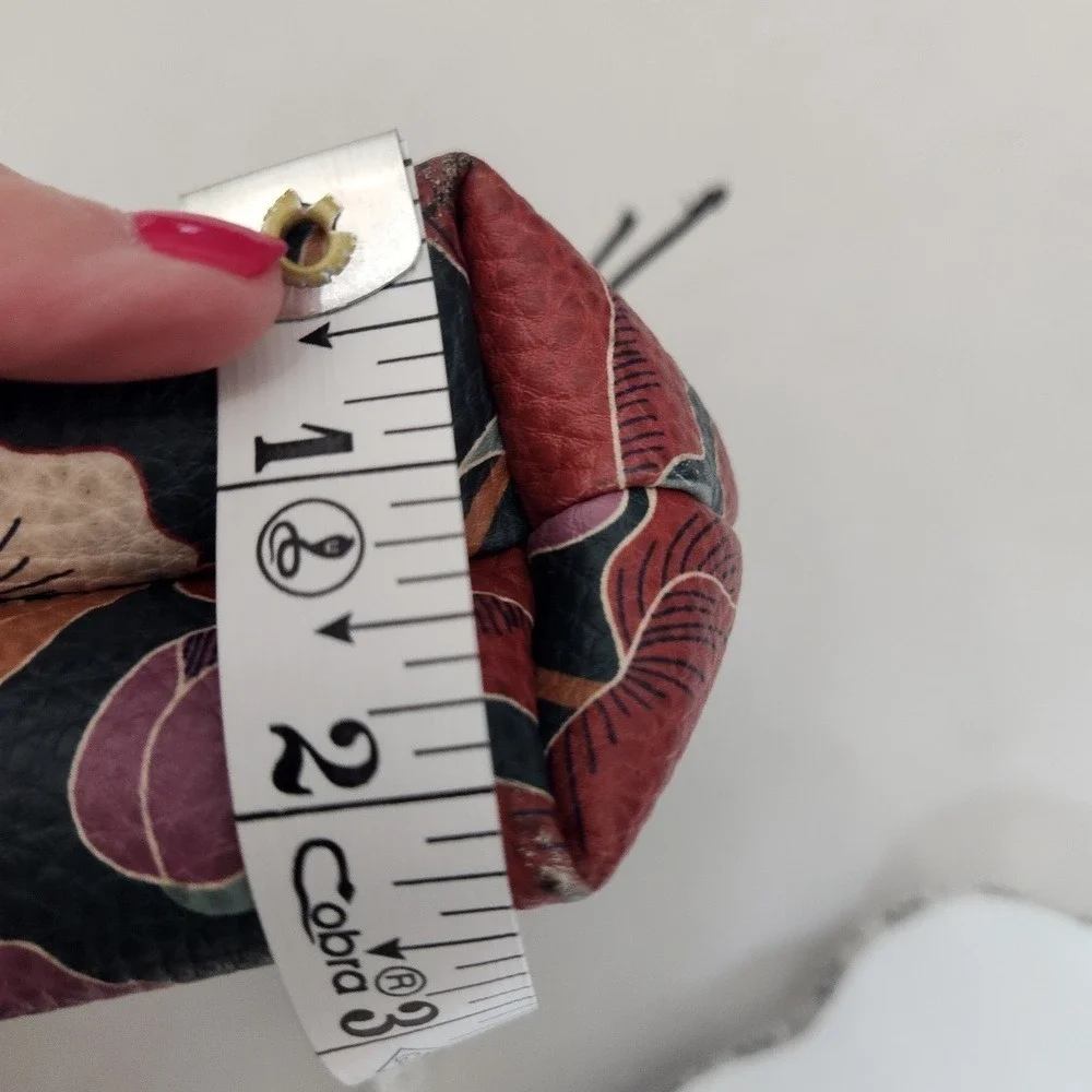 Steve Madden Clutch Bag Womens Size Standard Multicolor Floral Print Zipper - Picture 8 of 9